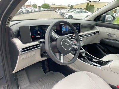 2025 Hyundai Tucson SE