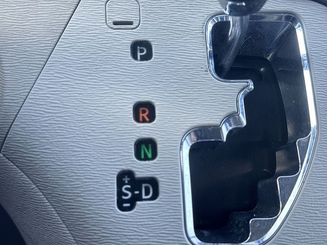 2012 Toyota Sienna LE 8 Passenger