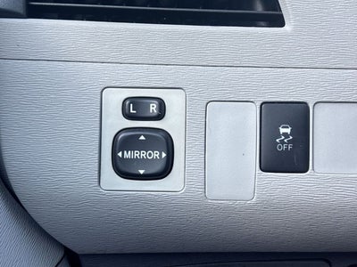2012 Toyota Sienna LE 8 Passenger