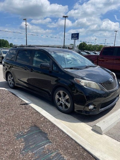2011 Toyota Sienna SE