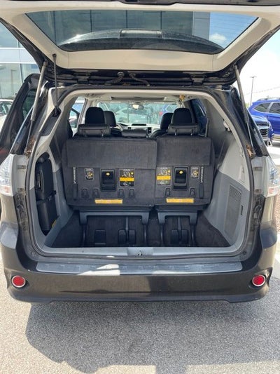 2011 Toyota Sienna SE