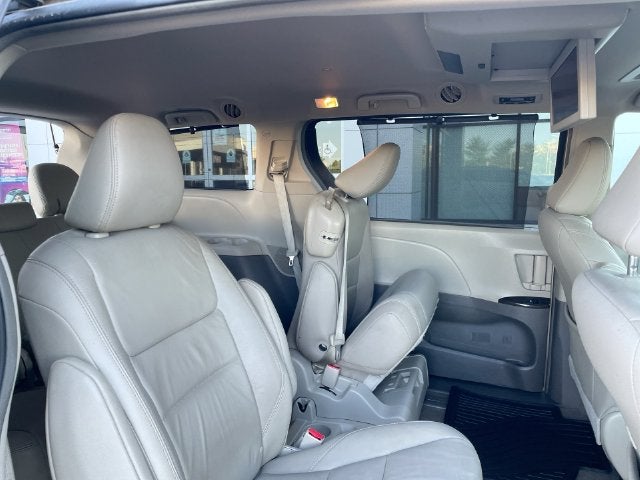 2015 Toyota Sienna XLE Premium 8 Passenger
