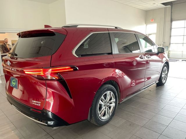 2024 Toyota Sienna Limited 7 Passenger