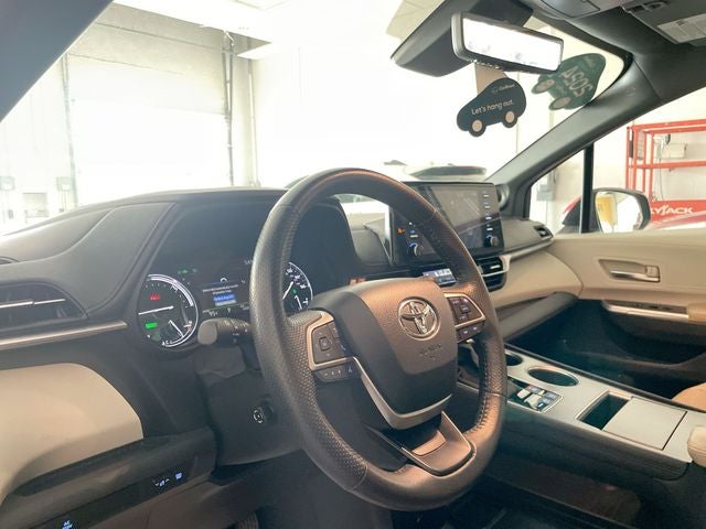 2024 Toyota Sienna Limited 7 Passenger