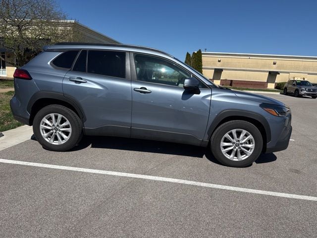 2024 Toyota Corolla Cross LE