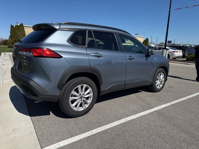2024 Toyota Corolla Cross LE