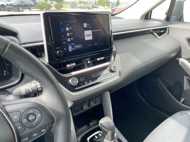 2025 Toyota Corolla Cross XLE