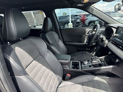 2022 Mitsubishi Outlander Black Edition