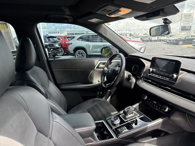 2022 Mitsubishi Outlander Black Edition