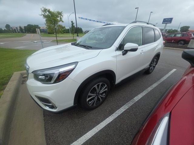 2021 Subaru Forester Limited's photo