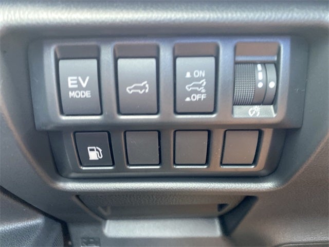 2025 Subaru FORESTER Limited Hybrid