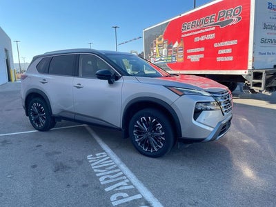 2025 Nissan Rogue SL