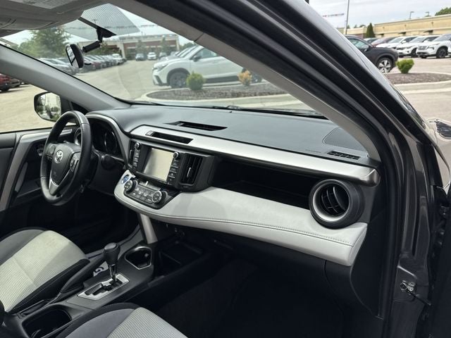 2016 Toyota RAV4 Hybrid XLE