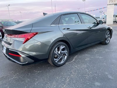 2025 Hyundai Elantra Limited