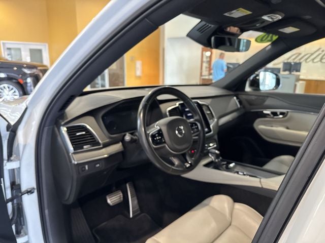 2020 Volvo XC90 R-Design - Photo 11