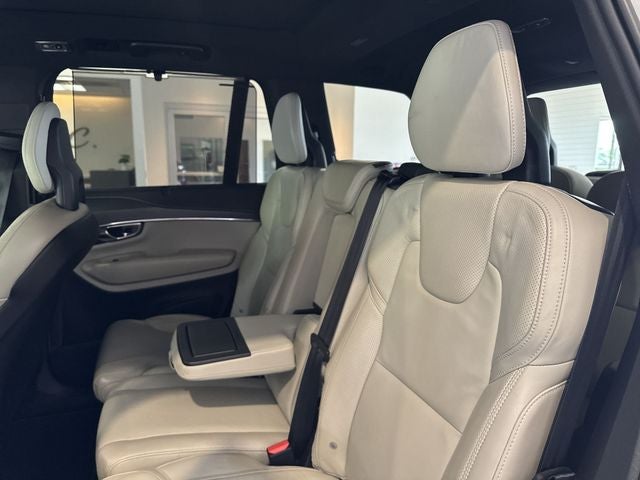 2020 Volvo XC90 R-Design - Photo 13
