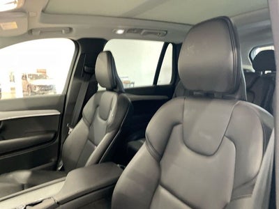 2025 Volvo XC90 B5 Core