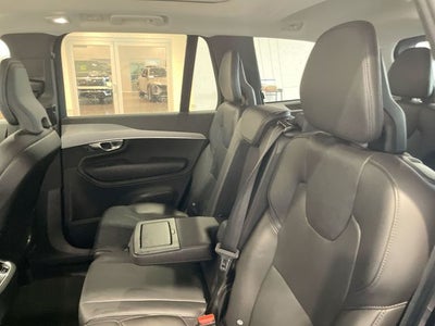 2025 Volvo XC90 B5 Core