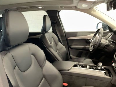 2025 Volvo XC90 B5 Core