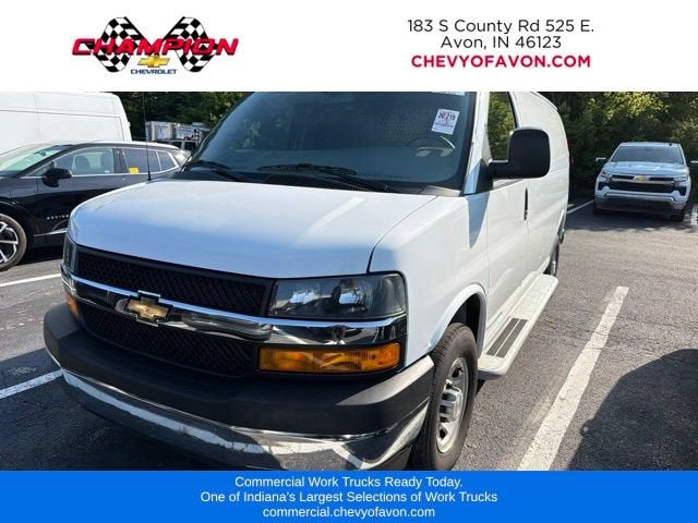 2025 Chevrolet Express Cargo WT