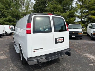 2025 Chevrolet Express Cargo WT