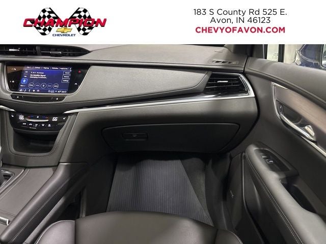 2025 Cadillac XT6 Luxury