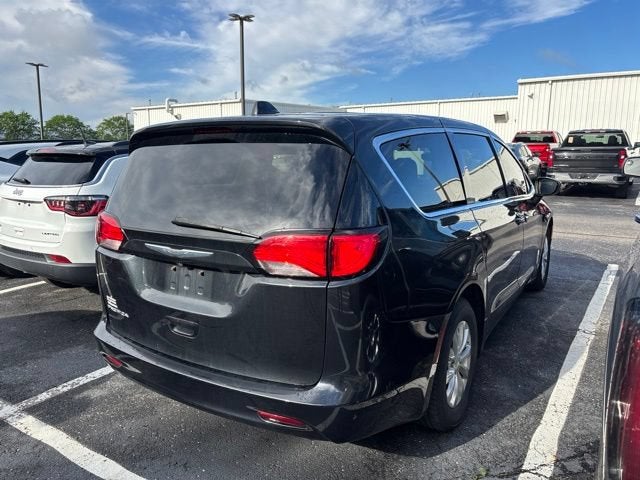2017 Chrysler Pacifica Touring