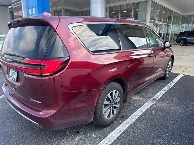 2022 Chrysler Pacifica Hybrid Touring L