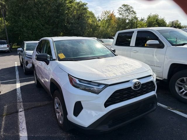 2025 Toyota RAV4 LE