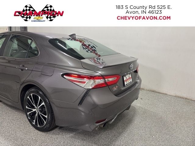 2020 Toyota Camry Hybrid SE