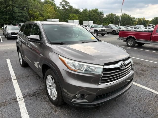 2015 Toyota Highlander LE