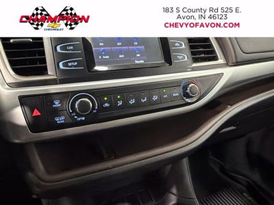 2015 Toyota Highlander LE