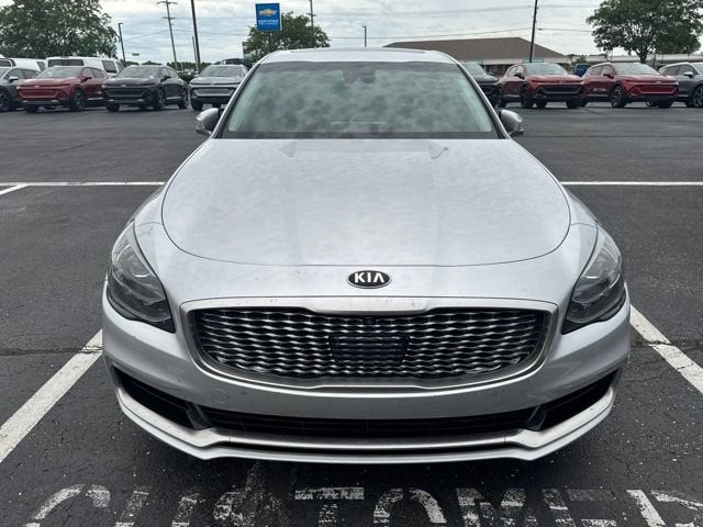 2020 Kia K900 Luxury