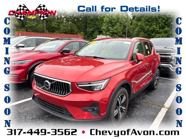 2023 Volvo XC40 Plus Bright Theme