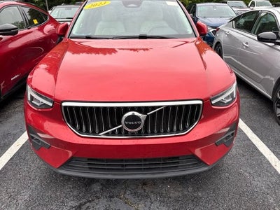 2023 Volvo XC40 Plus Bright Theme